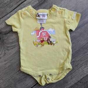 VINTAGE Walt Disney World Baby Winnie the Pooh Onesie